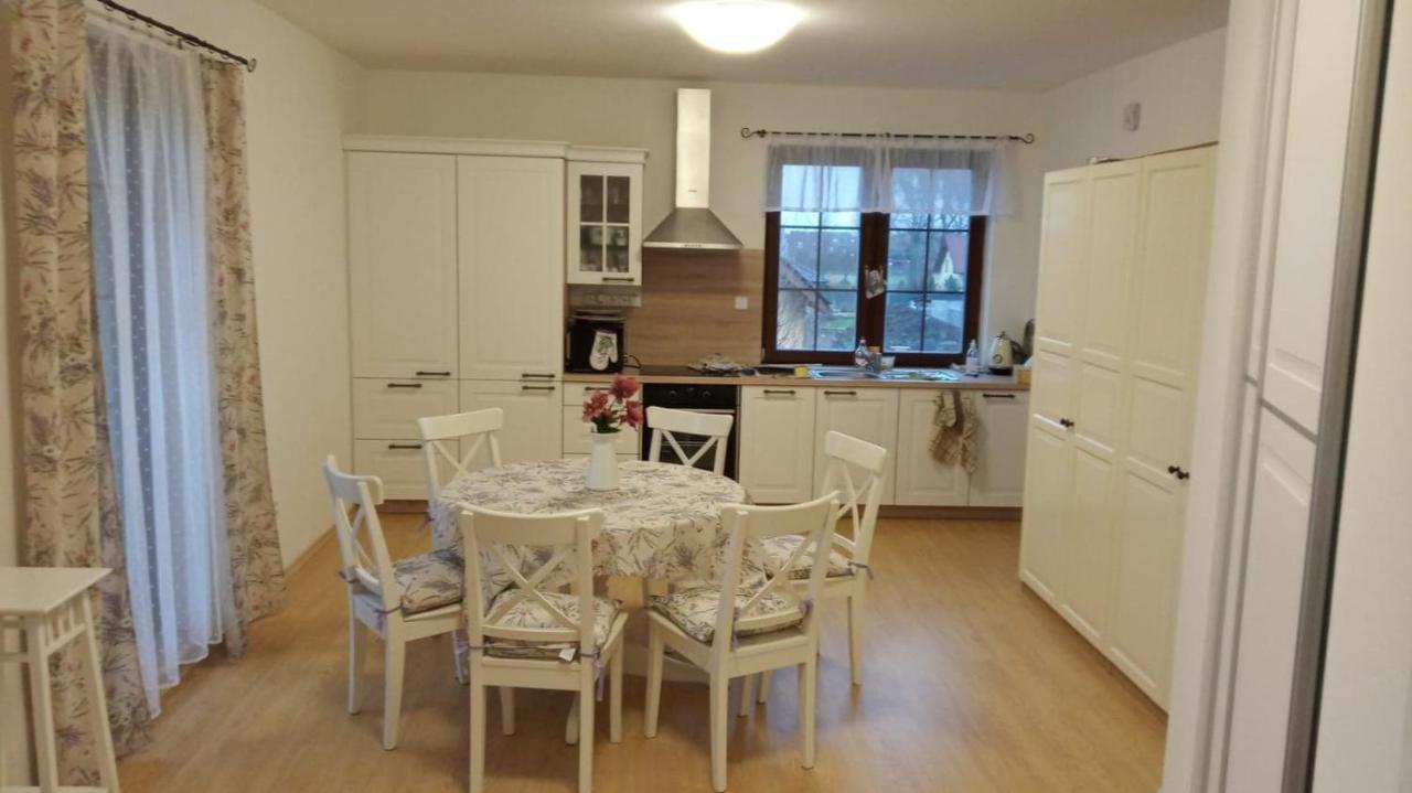Apartment Ve Skolce *